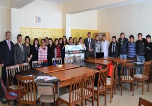 Projede on ile fark attılar